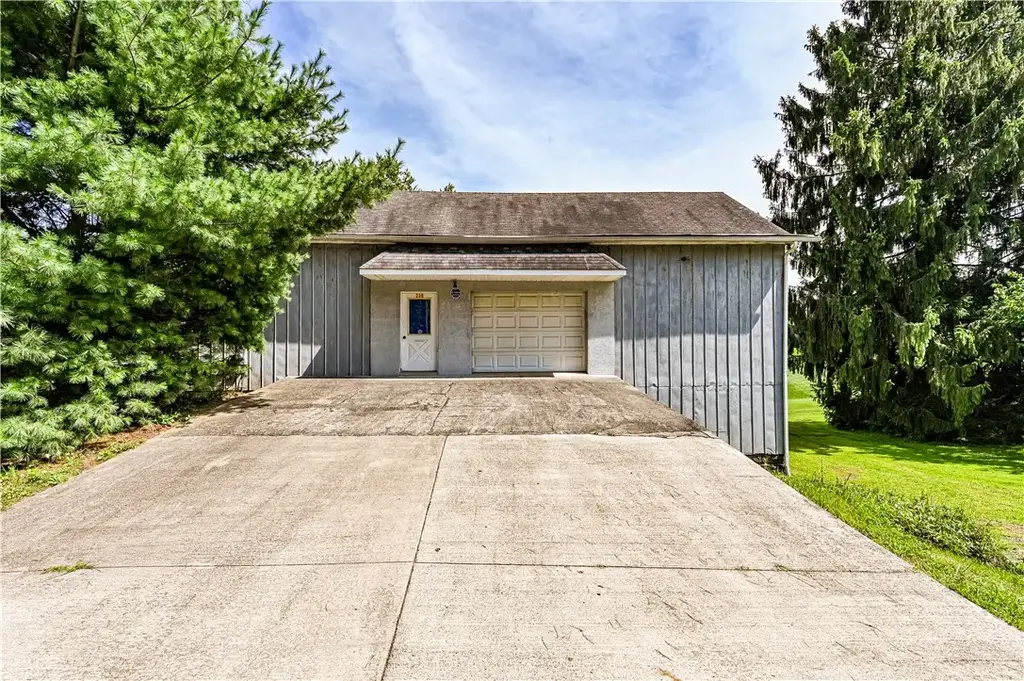 238 White School Road , Unity 
