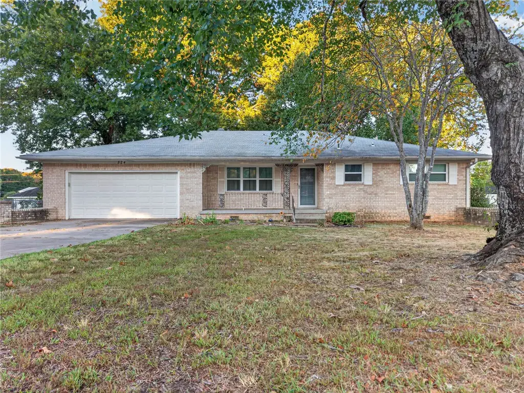 824 Citrus Street, Greenwood