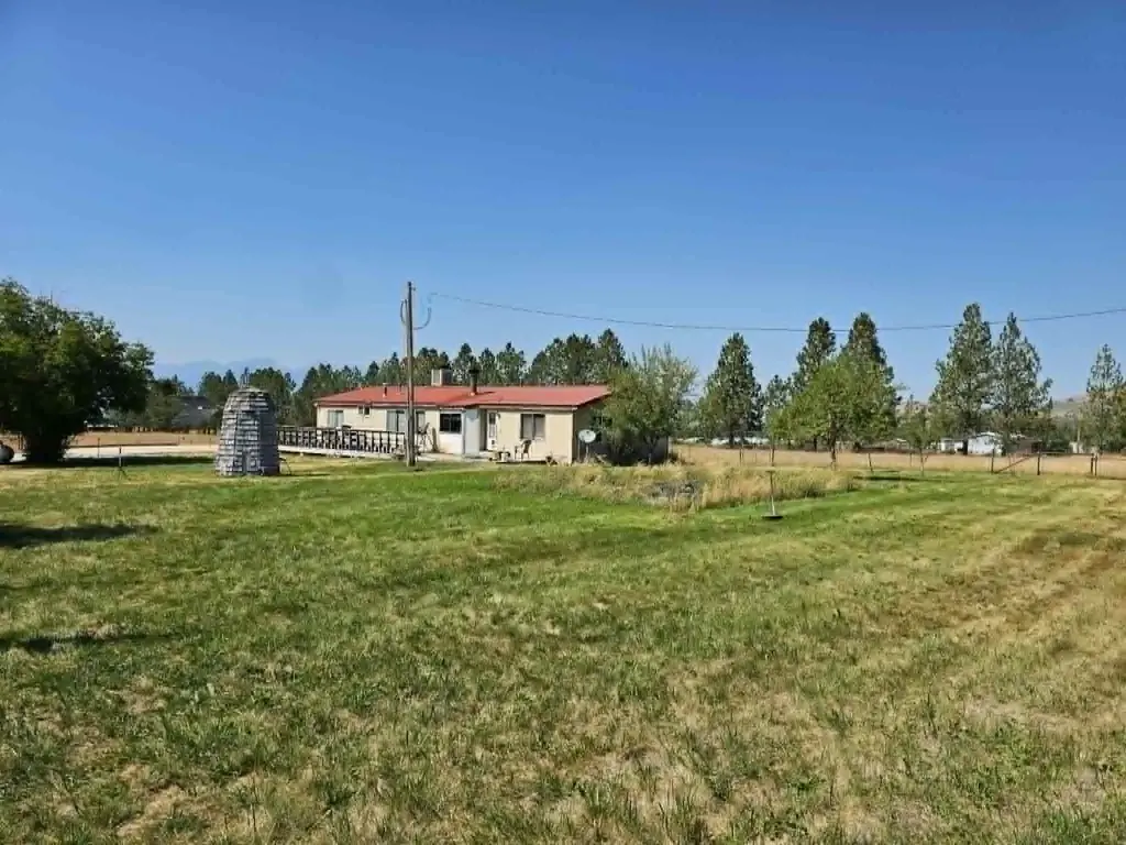 3109 Upper Burnt Fork School Road, Stevensville