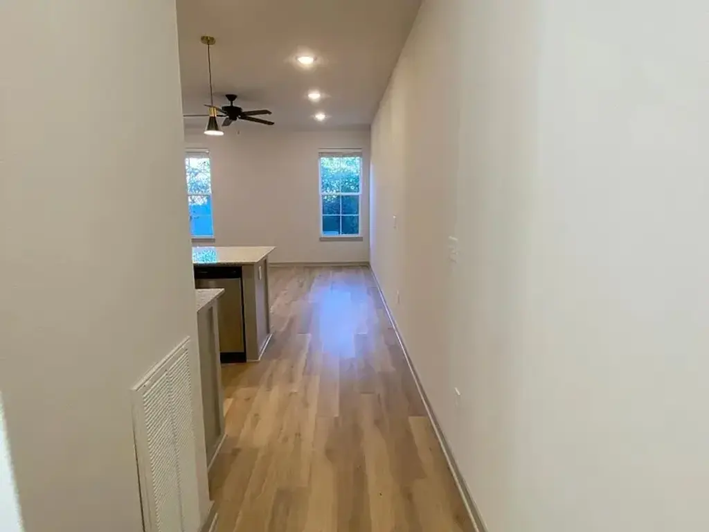 4422 E Huntsville Road, Fayetteville
