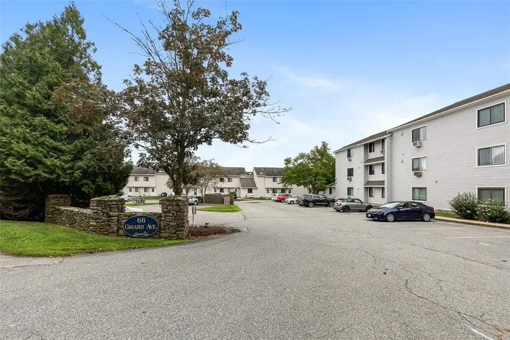 66 Girard Ave # 223, Newport