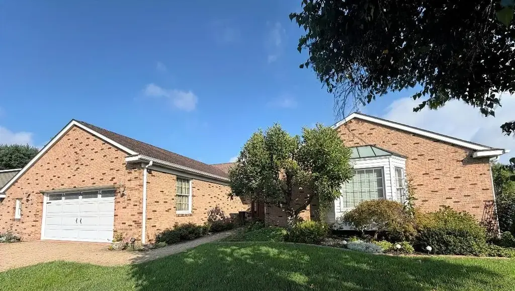 110 Chapel View Drive , Hempfield
