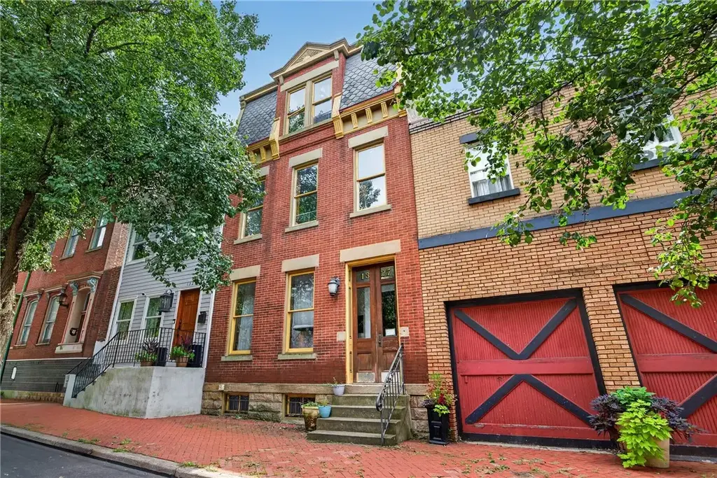 1327 Sheffield Street , Manchester
