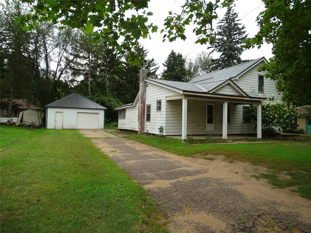 1209 E Prospect Street, Durand