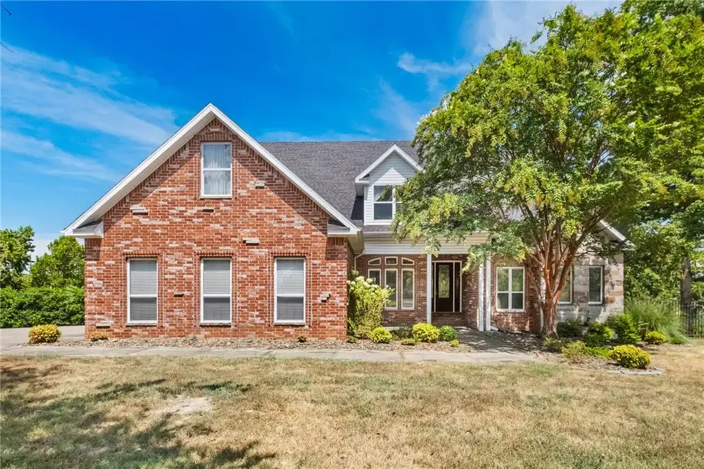 14200 South Mountain Road, Lowell