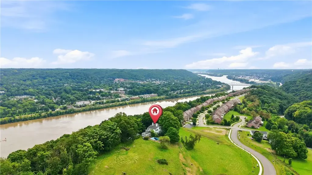 1295 Stoops Ferry Road , Moon/Crescent