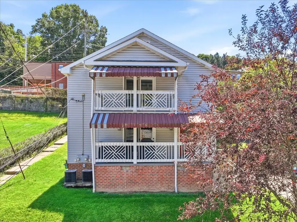 41 Glenmore Avenue , West View