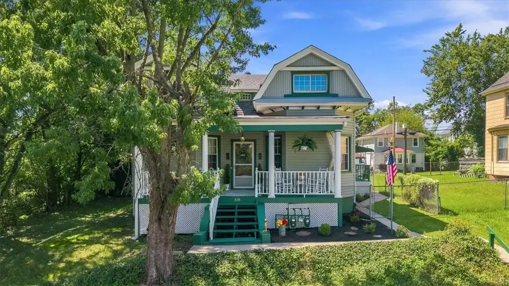 318 Mueller Avenue , Crafton