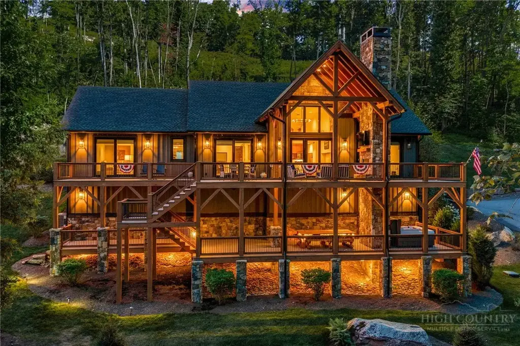 861 Talon Trail, Banner Elk