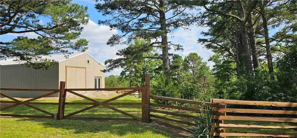 29 County Road 240, Eureka Springs