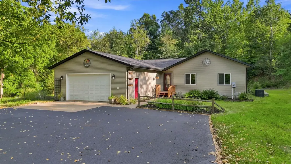 7375 S Lowes Creek Road, Eau Claire