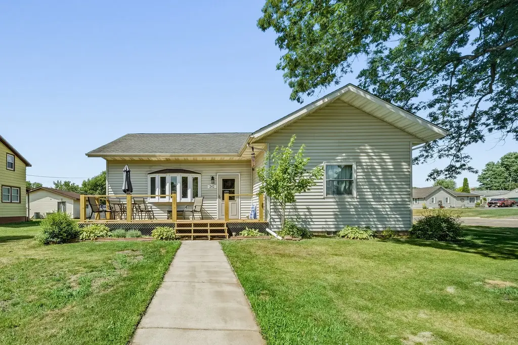 242 2nd Avenue, Chippewa Falls