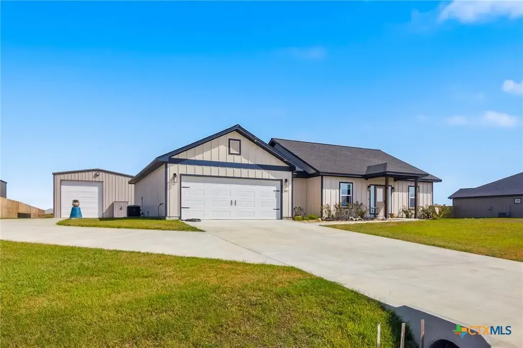 297 Whitetail Lane, Victoria