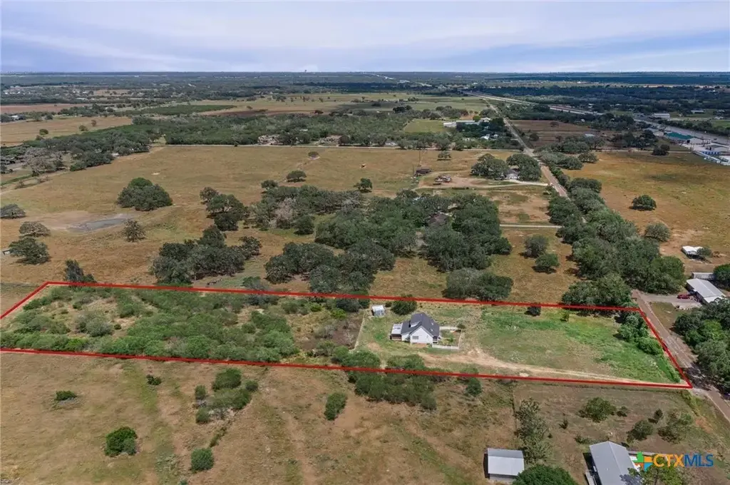 1214 E Oak Street, Goliad