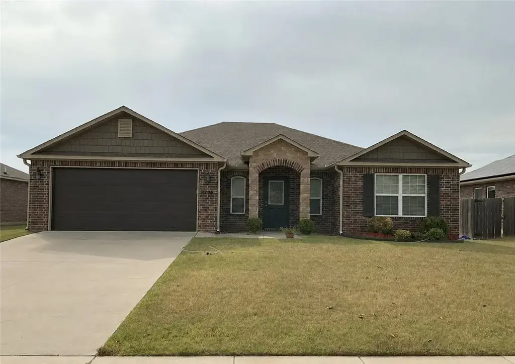 6706 Chestnut Hill Road, Bentonville