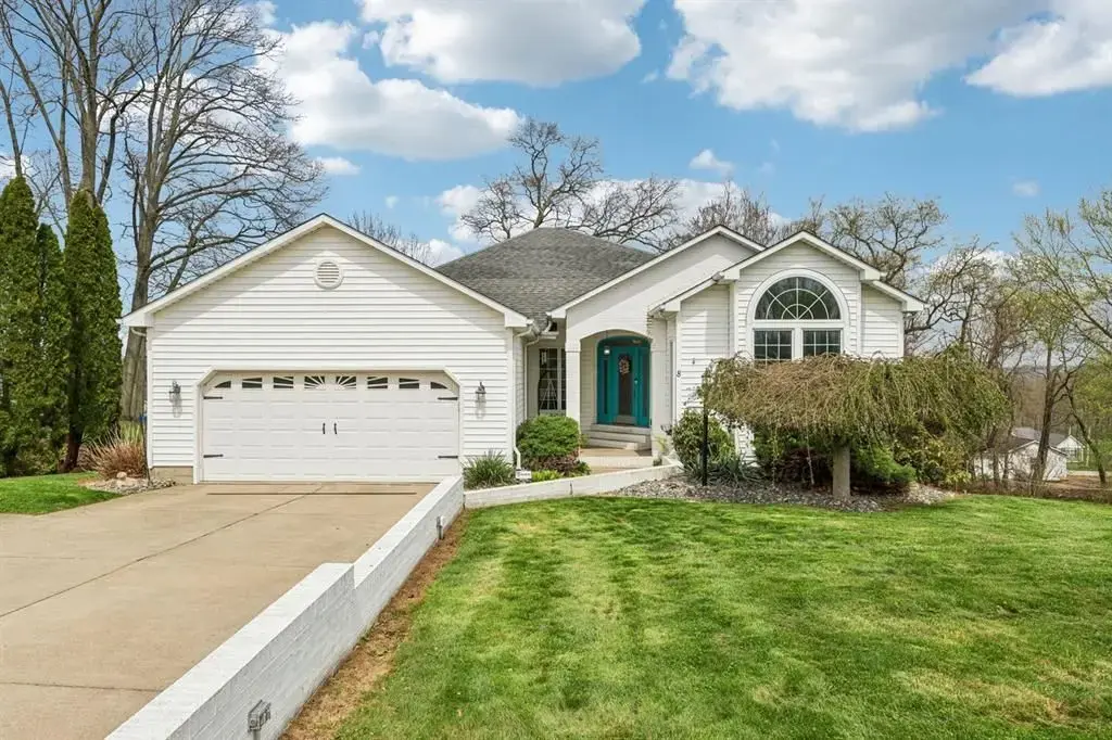 8 Leslie Drive, Mahoning