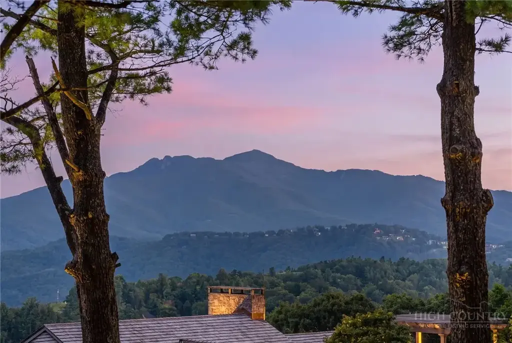 561 Green Hill Circle, Blowing Rock