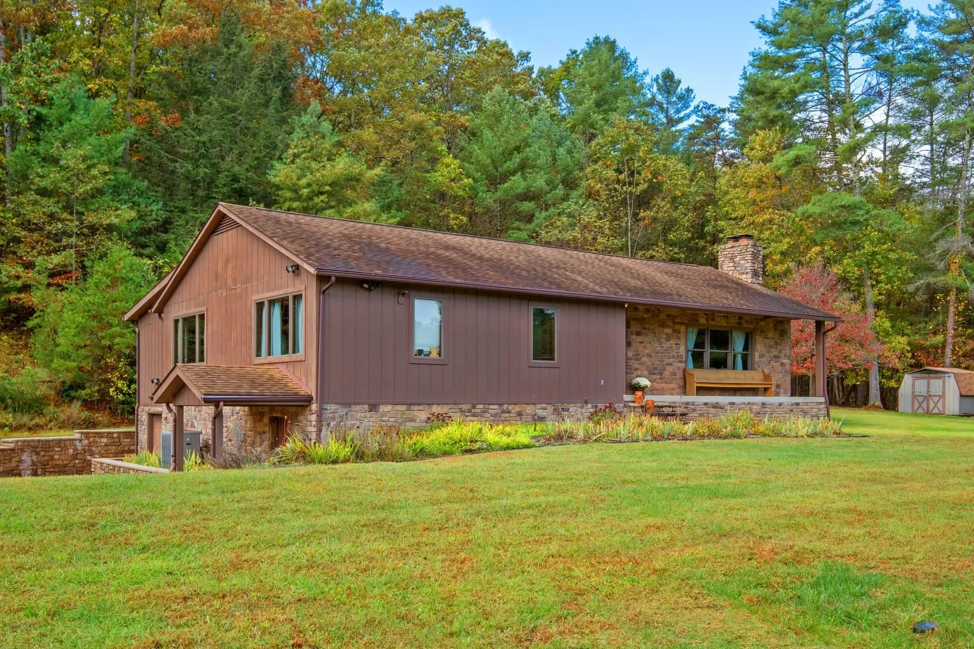15468 Highland Tpke, Head Waters