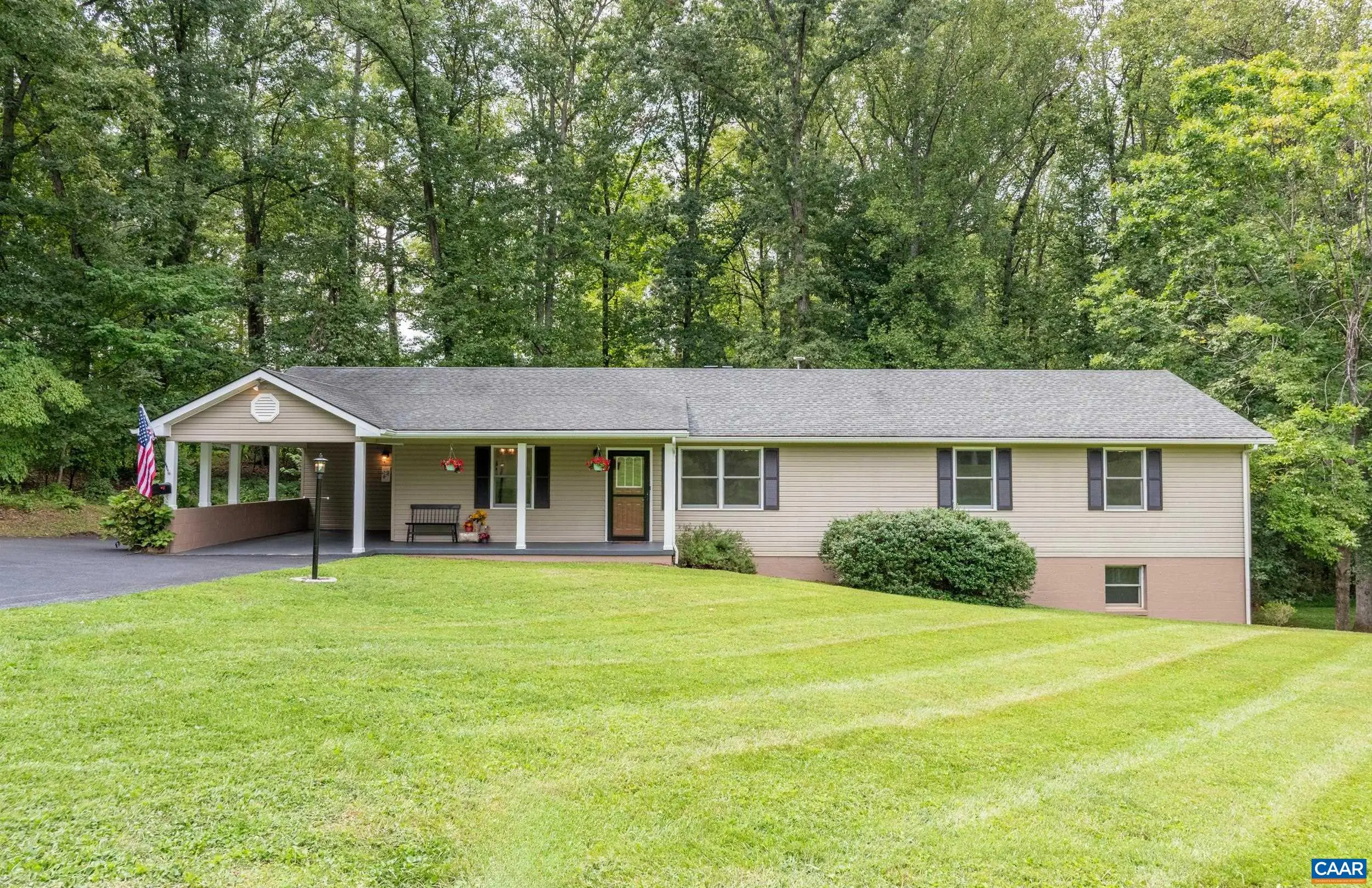 582 Miller School Rd, Charlottesville