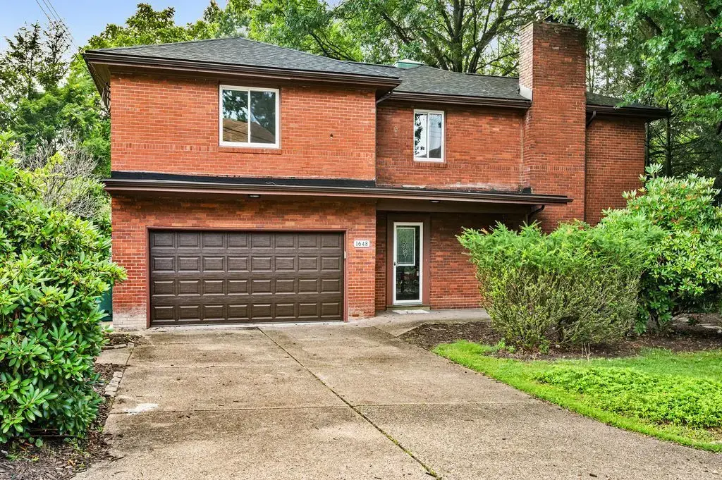 1648 Jamestown, Blackridge
