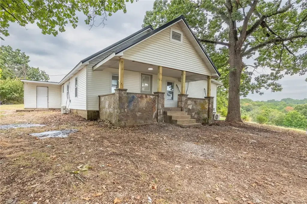 791 Marion County 3025, Yellville