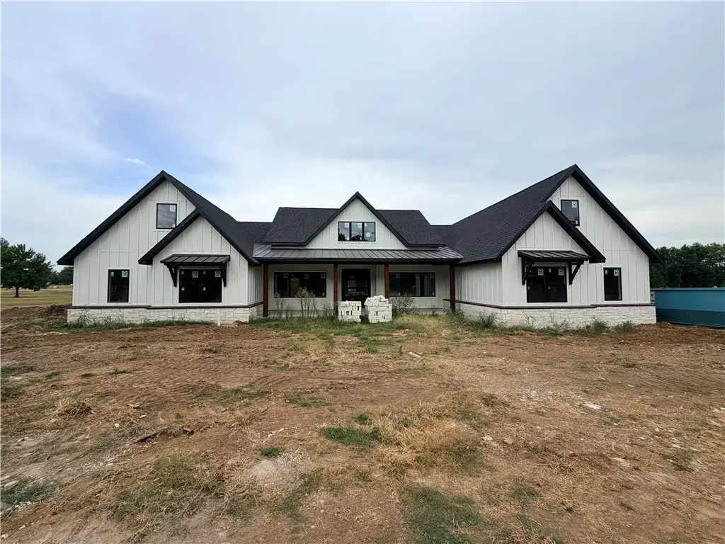 1707 Dogwood Street, Siloam Springs