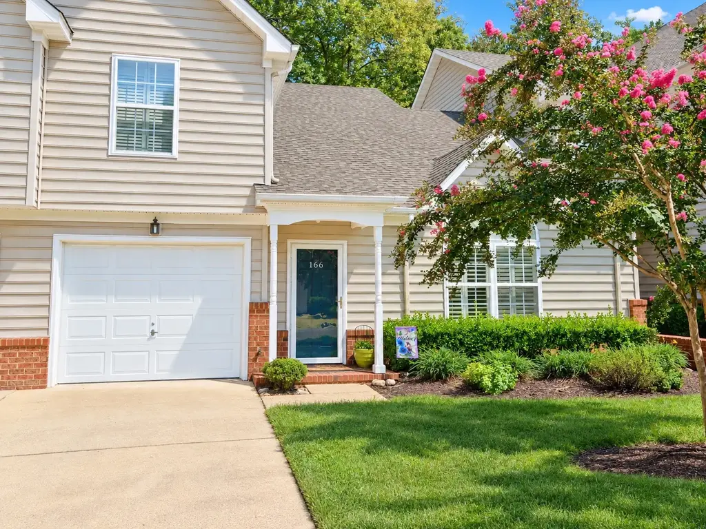 166 Shoal Creek, Williamsburg