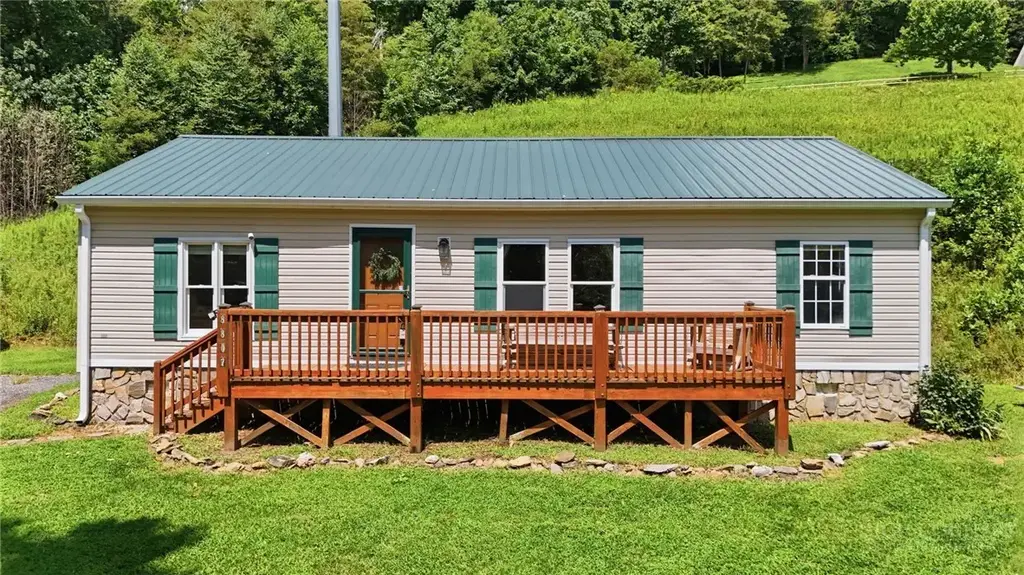 8807 Nc Hwy 194 N, Todd