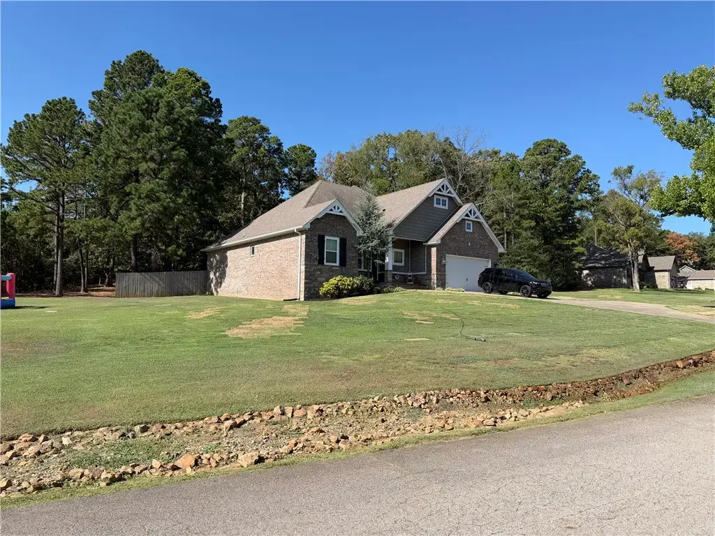 301 N Stone Mountain Circle, Alma