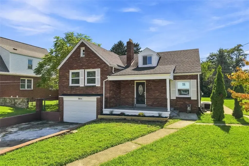 705 Greenlee Road , Whitehall