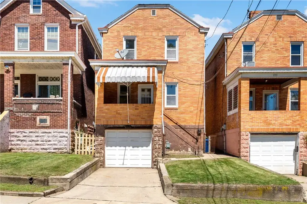 2921 Daniels Street , Arlington