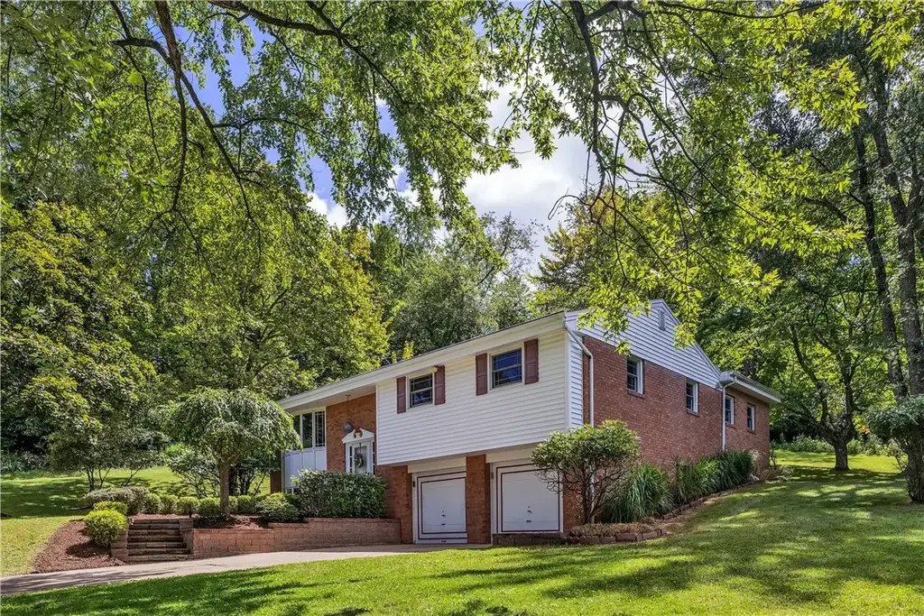 2965 Elfinwild Road , Hampton