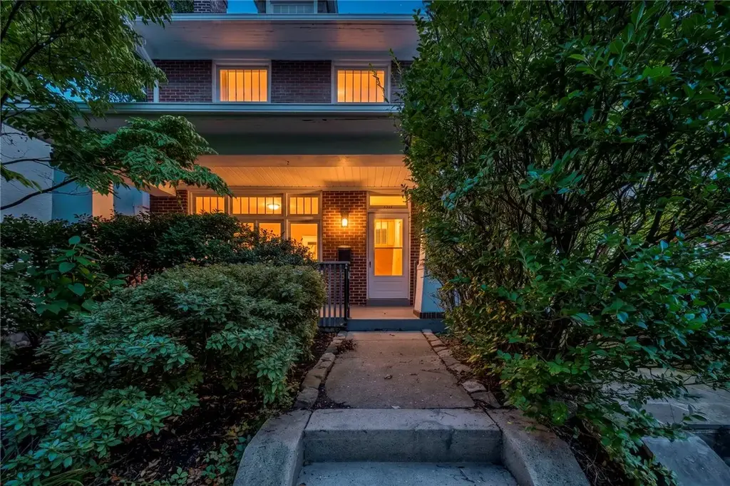 5301 Saint James Terrace , Shadyside