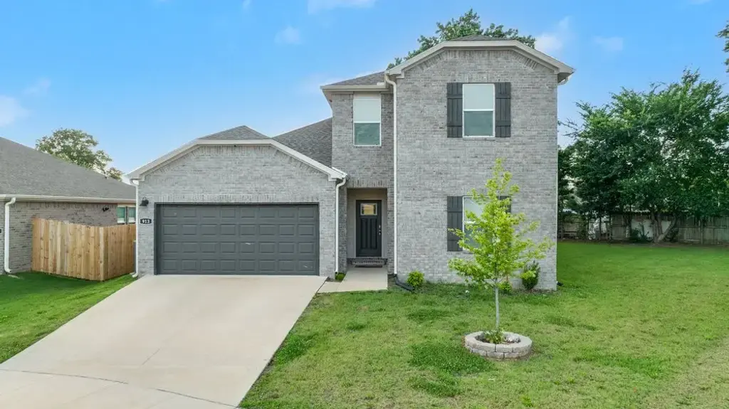 913 Sonoma Street, Rogers