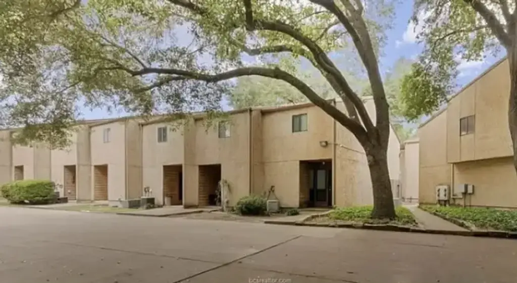 4345 Carter Creek Parkway 12, Bryan