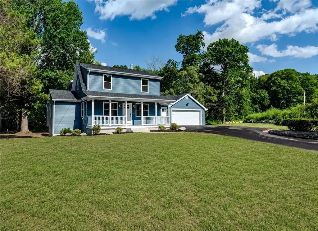 1855 Old Louisquissett Pike, Lincoln