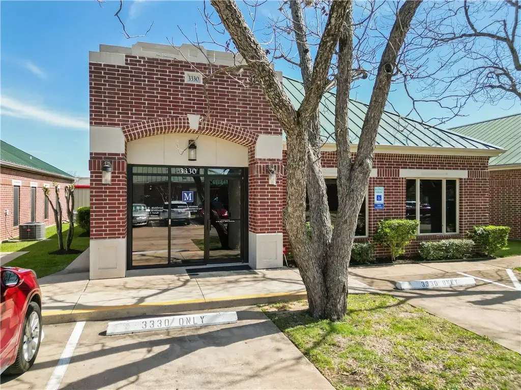 3330 Longmire Drive, College Station