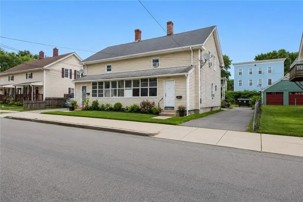 409 Rathbun St, Woonsocket