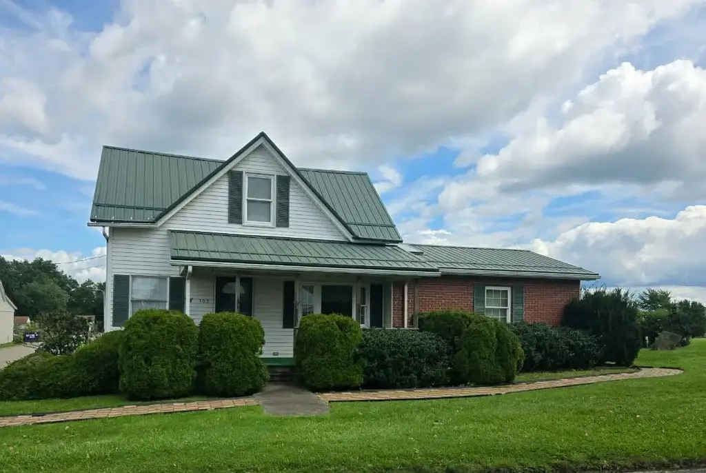 302 Washington Street , Eau Claire Boro