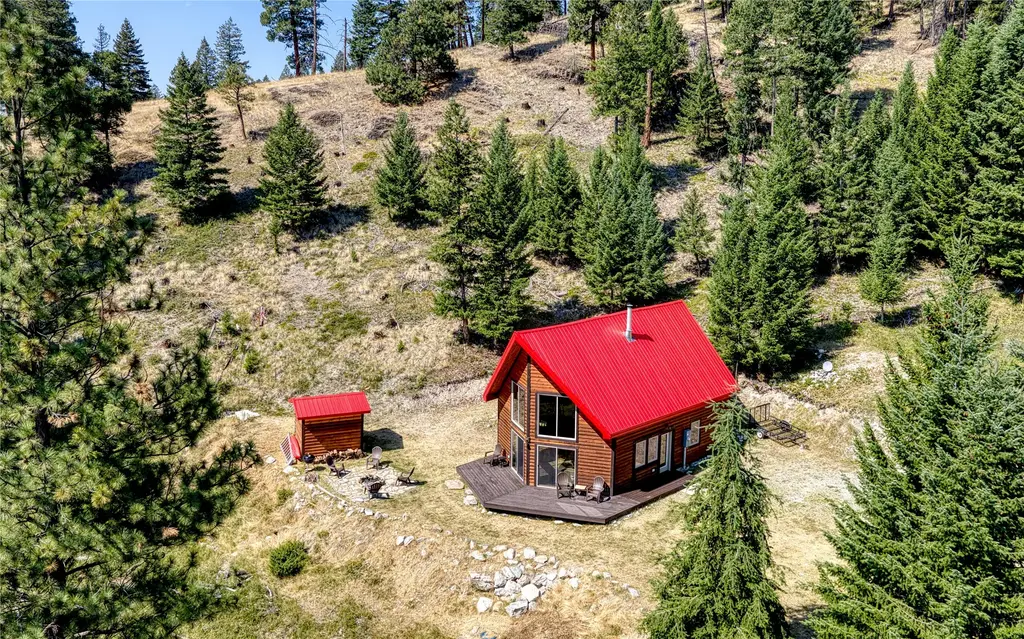 1347 Coon Hollow Road, Kila