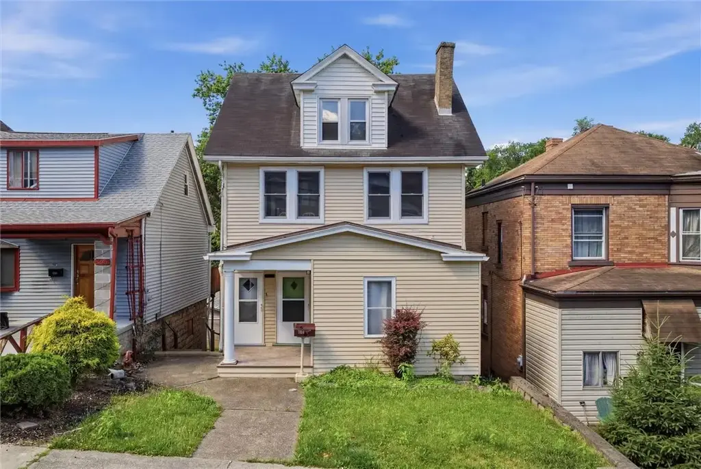 1124 Woodbourne Avenue, Brookline