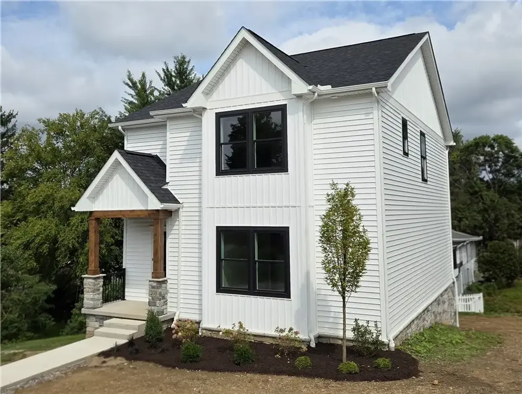 208 Grant Avenue , Ross