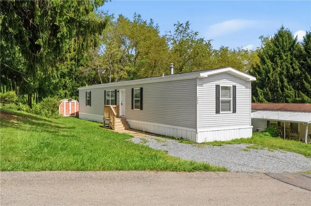205 Forest Drive, Cranberry