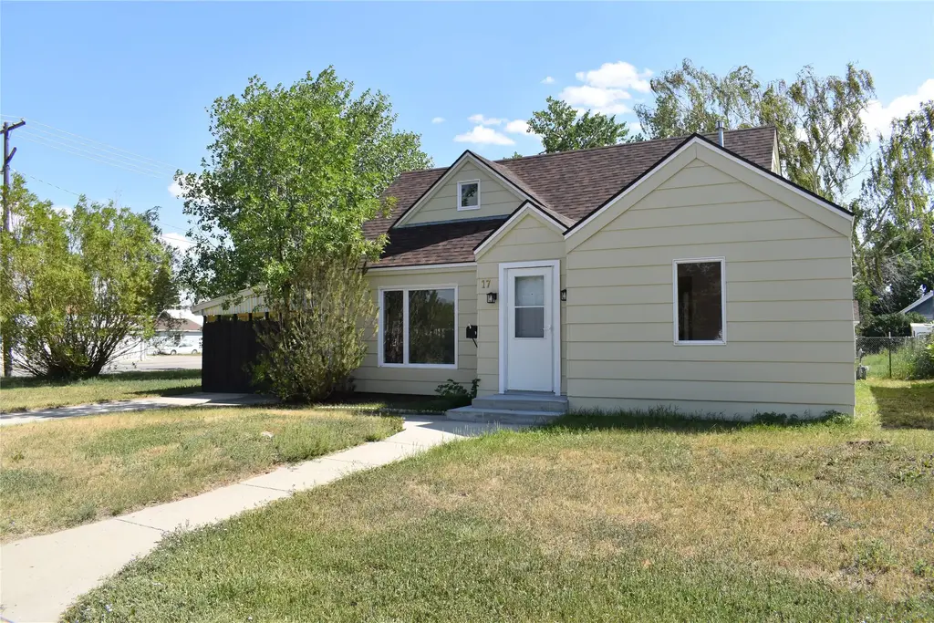17 N Main Street, Conrad
