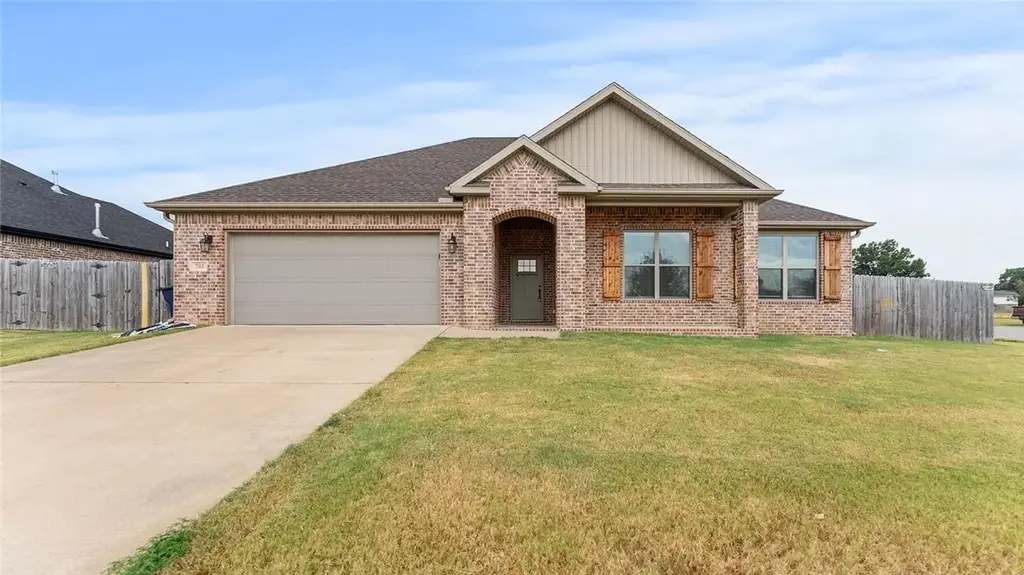 761 Captain Stockton Street, Prairie Grove