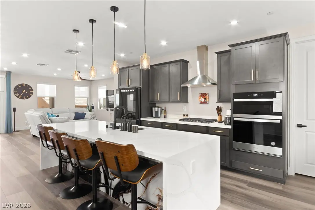 1424 Nocturnal Flight Street, Las Vegas