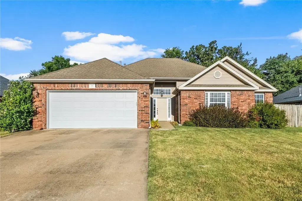 791 Walker Street, Centerton