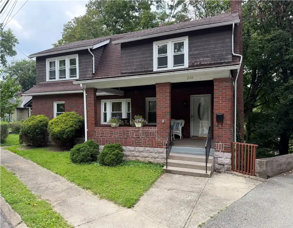 226 Garland Street , Edgewood