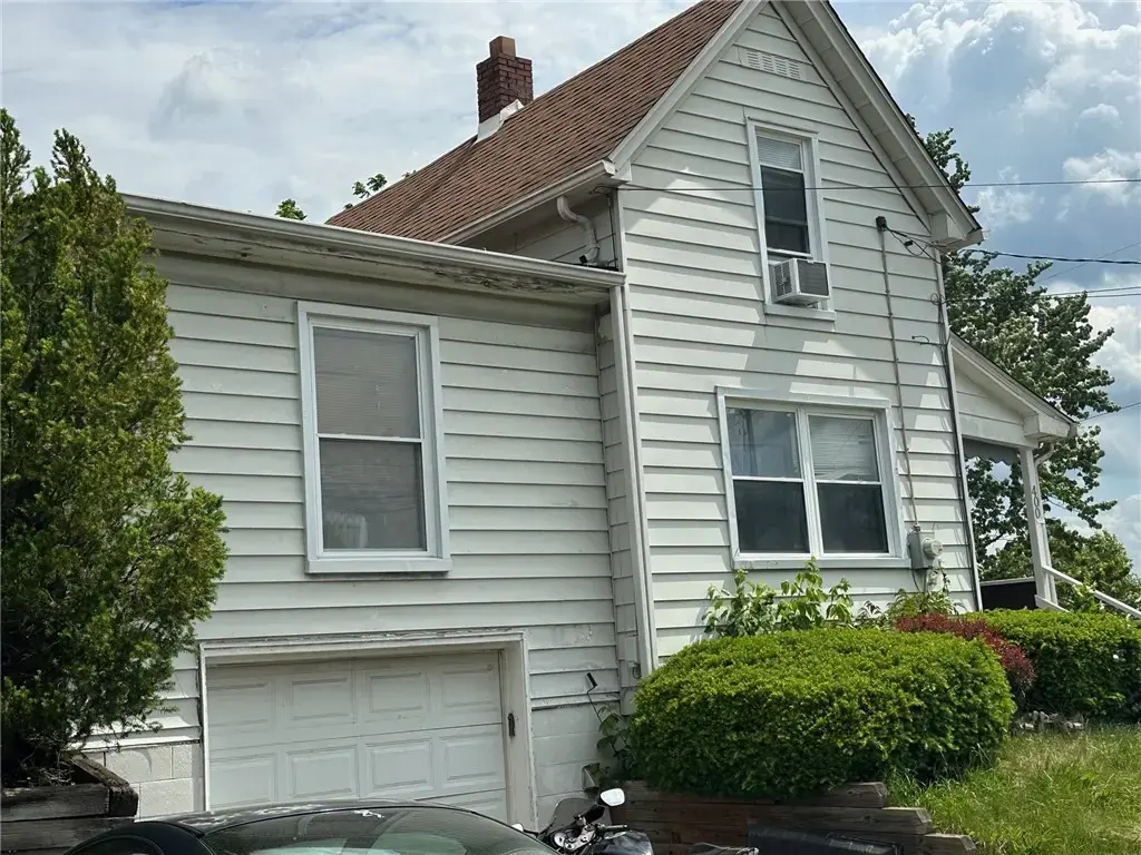 400 Ridge Avenue , City of But SW