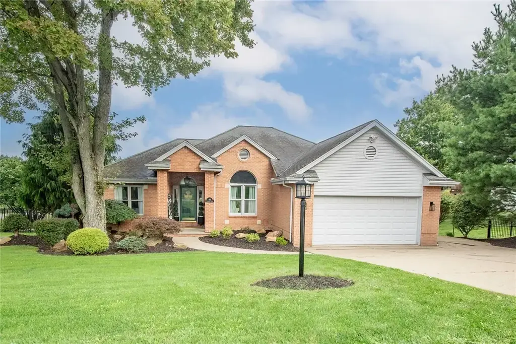 101 Covington Drive , Center